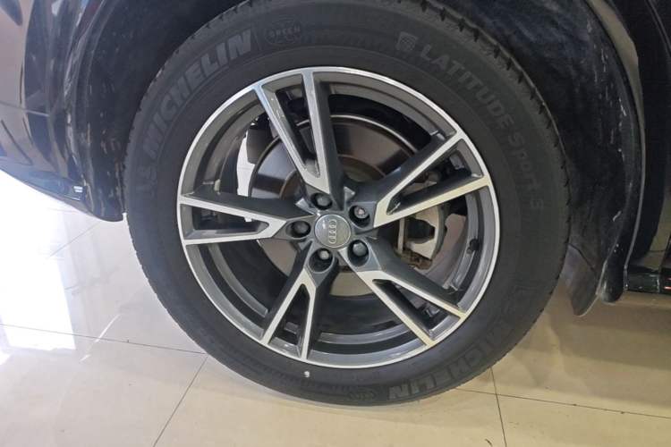 Used Audi Q5L 2018 40 TFSI Prestige Fashion Edition China VI Right Rear Wheel Hub