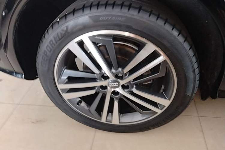Used Audi Q5L 2018 40 TFSI Prestige Fashion Edition China VI Right Rear Wheel Hub