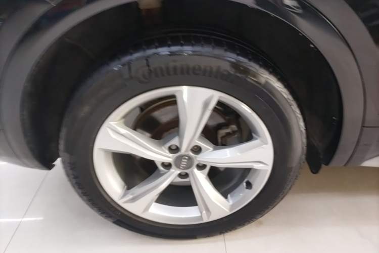 Used Audi Q5L 2018 40 TFSI Prestige Edition China V Right Rear Wheel Hub
