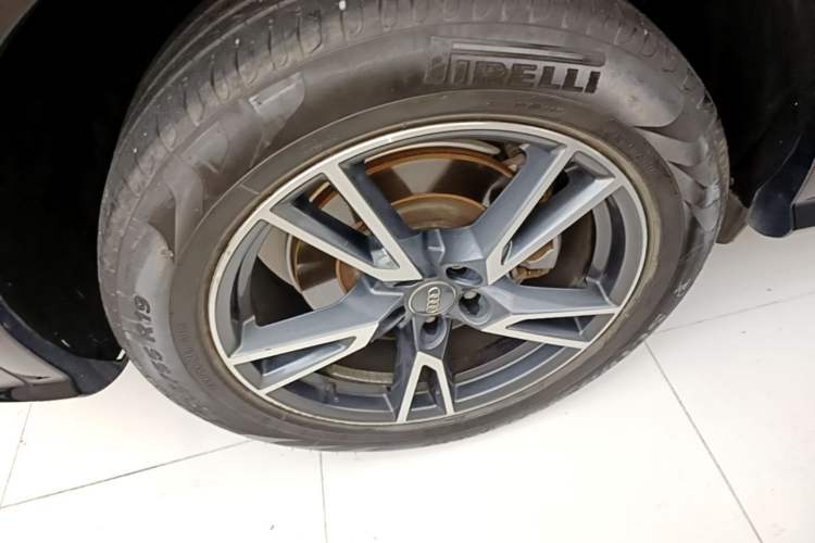 Used Audi Q5L 2018 40 TFSI Prestige Fashion Edition China V Right Rear Wheel Hub