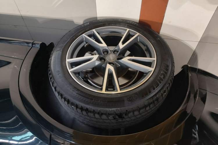 Used Audi Q5L 2018 40 TFSI Prestige Fashion Edition China VI Right Rear Wheel Hub