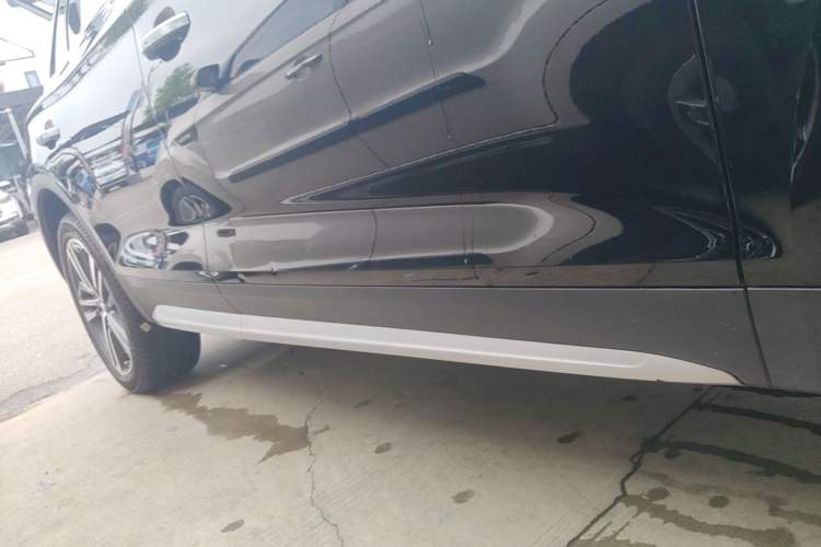 Used Audi Q5L 2018 45 TFSI Prestige Elegant Version China V Right Side Sill