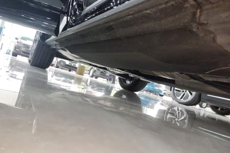 Used Audi Q5L 2018 40 TFSI Prestige Fashion Edition China VI Right Side Sill