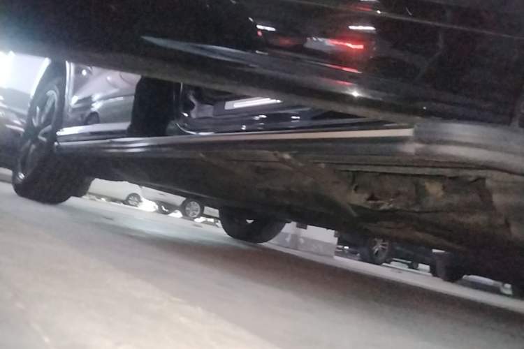 Used Audi Q5L 2018 40 TFSI Prestige Fashion Edition China VI Right Side Sill