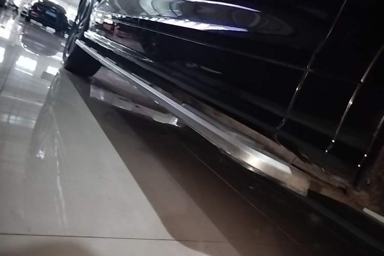 Used Audi Q5L 2018 45 TFSI Prestige Fashion Edition China V Emission Standard Right Side Sill