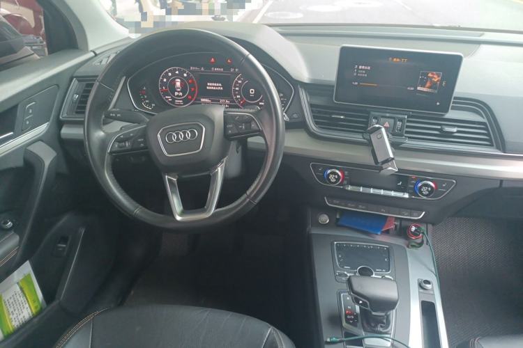 Used Audi Q5L 2018 40 TFSI Prestige Fashion Edition China VI Steering Wheel
