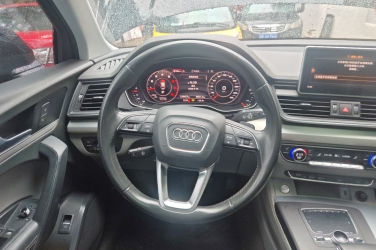 Used Audi Q5L 2018 40 TFSI Prestige Fashion Edition China VI Steering Wheel
