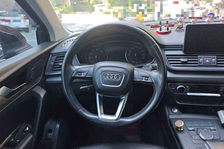 Used Audi Q5L 2018 40 TFSI Prestige Edition China V Steering Wheel