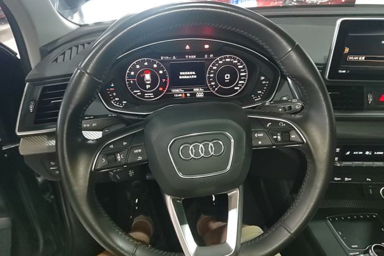 Used Audi Q5L 2018 45 TFSI Prestige Fashion Edition China VI Emission Standard Steering Wheel