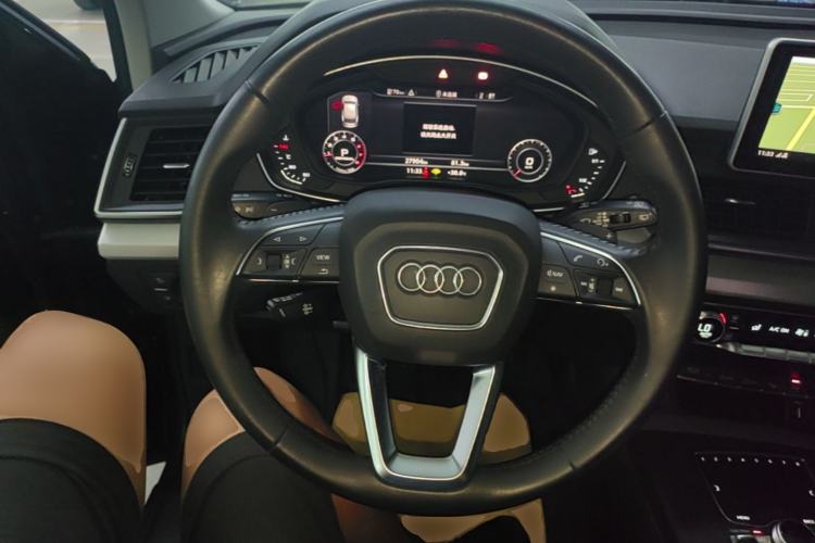 Used Audi Q5L 2018 40 TFSI Prestige Fashion Edition China V Steering Wheel