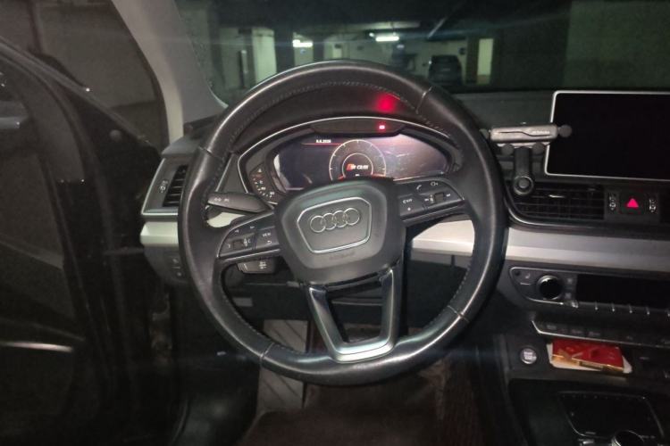 Used Audi Q5L 2018 40 TFSI Prestige Fashion Edition China VI Steering Wheel
