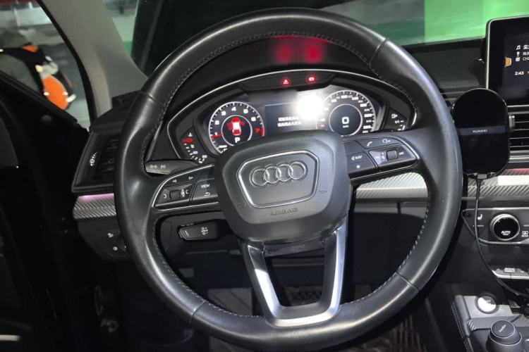 Used Audi Q5L 2018 45 TFSI Prestige Fashion Edition China VI Emission Standard Steering Wheel