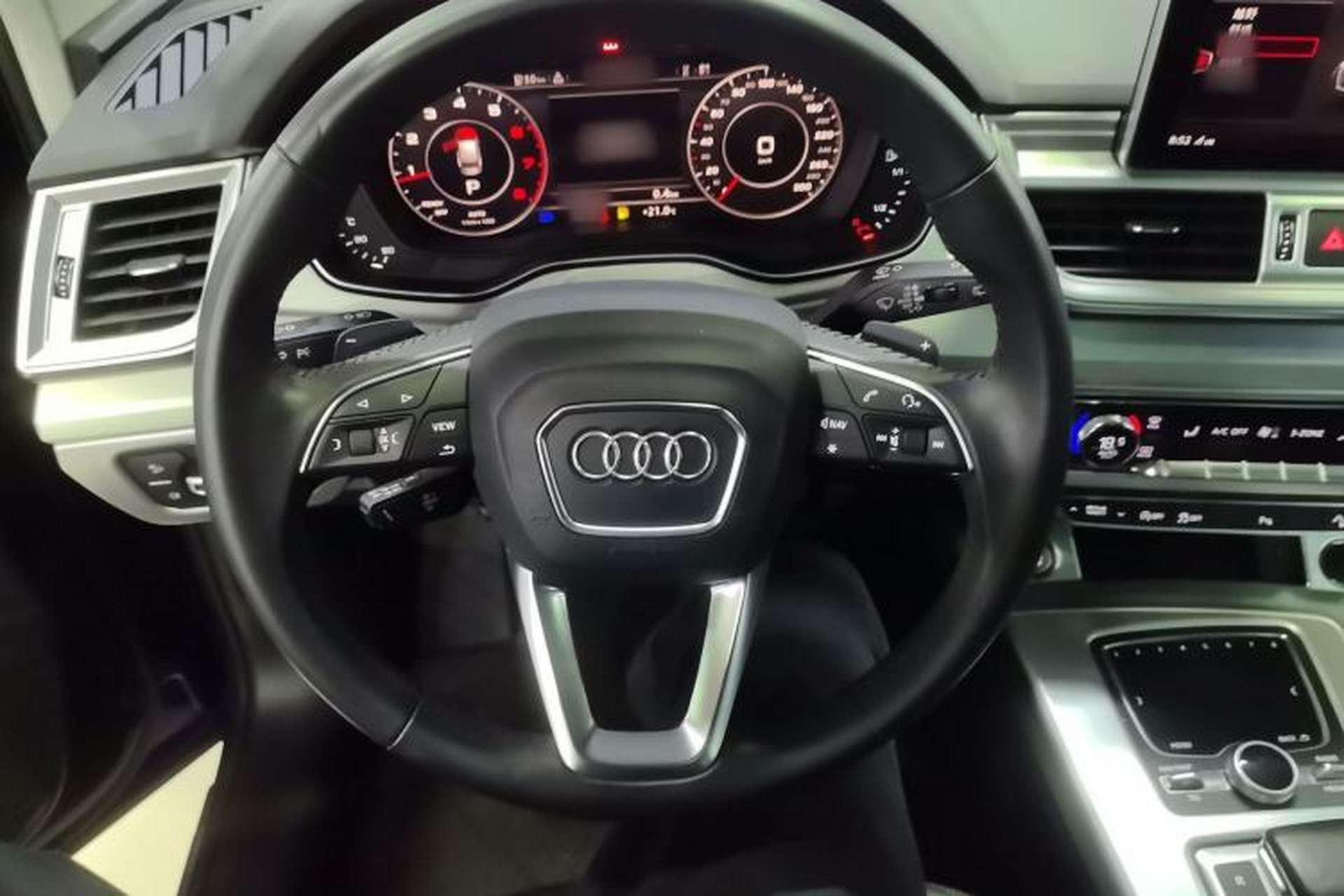 Used Audi Q5L 2018 40 TFSI Prestige Fashion Edition China V Steering Wheel