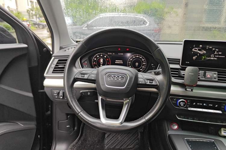 Used Audi Q5L 2018 40 TFSI Prestige Fashion Edition China VI Steering Wheel