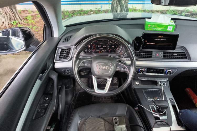 Used Audi Q5L 2018 40 TFSI Prestige Fashion Edition China VI Steering Wheel