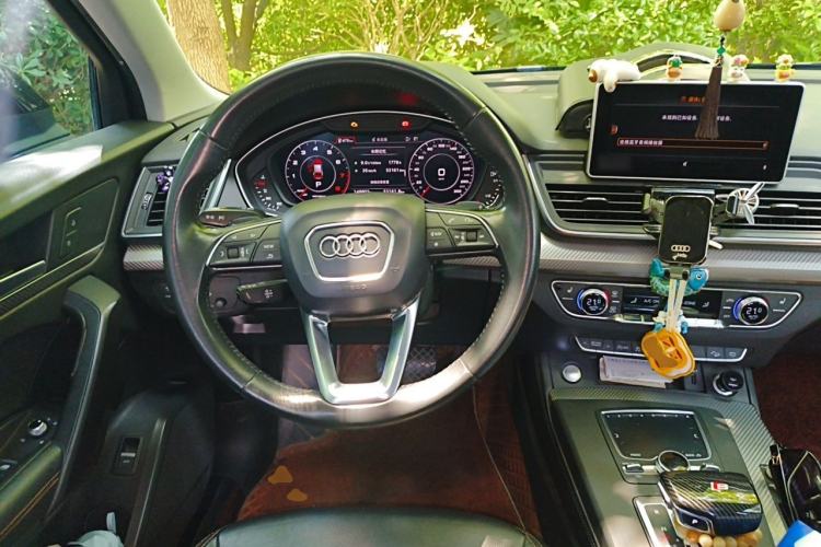 Used Audi Q5L 2018 45 TFSI Prestige Fashion Edition China VI Emission Standard Steering Wheel