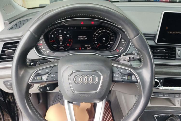 Used Audi Q5L 2018 45 TFSI Prestige Elegant Version China V Steering Wheel