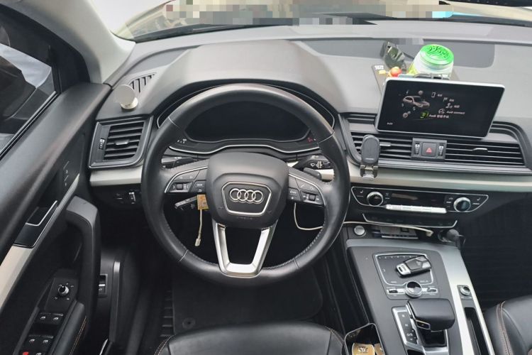 Used Audi Q5L 2018 40 TFSI Prestige Fashion Edition China V Steering Wheel