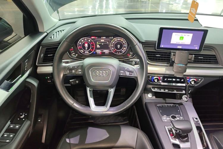 Used Audi Q5L 2018 40 TFSI Prestige Fashion Edition China VI Steering Wheel