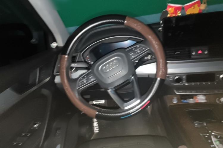 Used Audi Q5L 2018 40 TFSI Prestige Fashion Edition China VI Steering Wheel