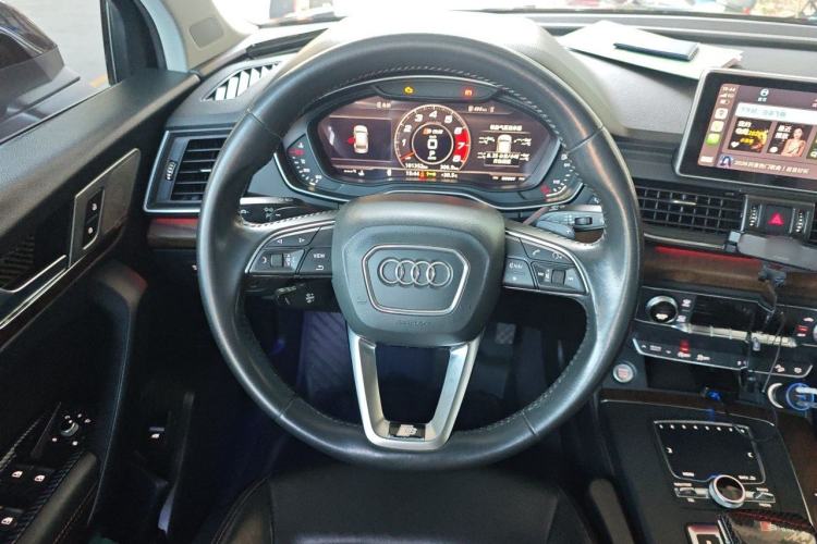 Used Audi Q5L 2018 40 TFSI Prestige Fashion Edition China VI Steering Wheel