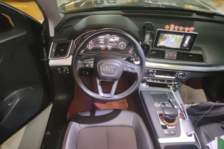 Used Audi Q5L 2018 40 TFSI Prestige Fashion Edition China V Steering Wheel
