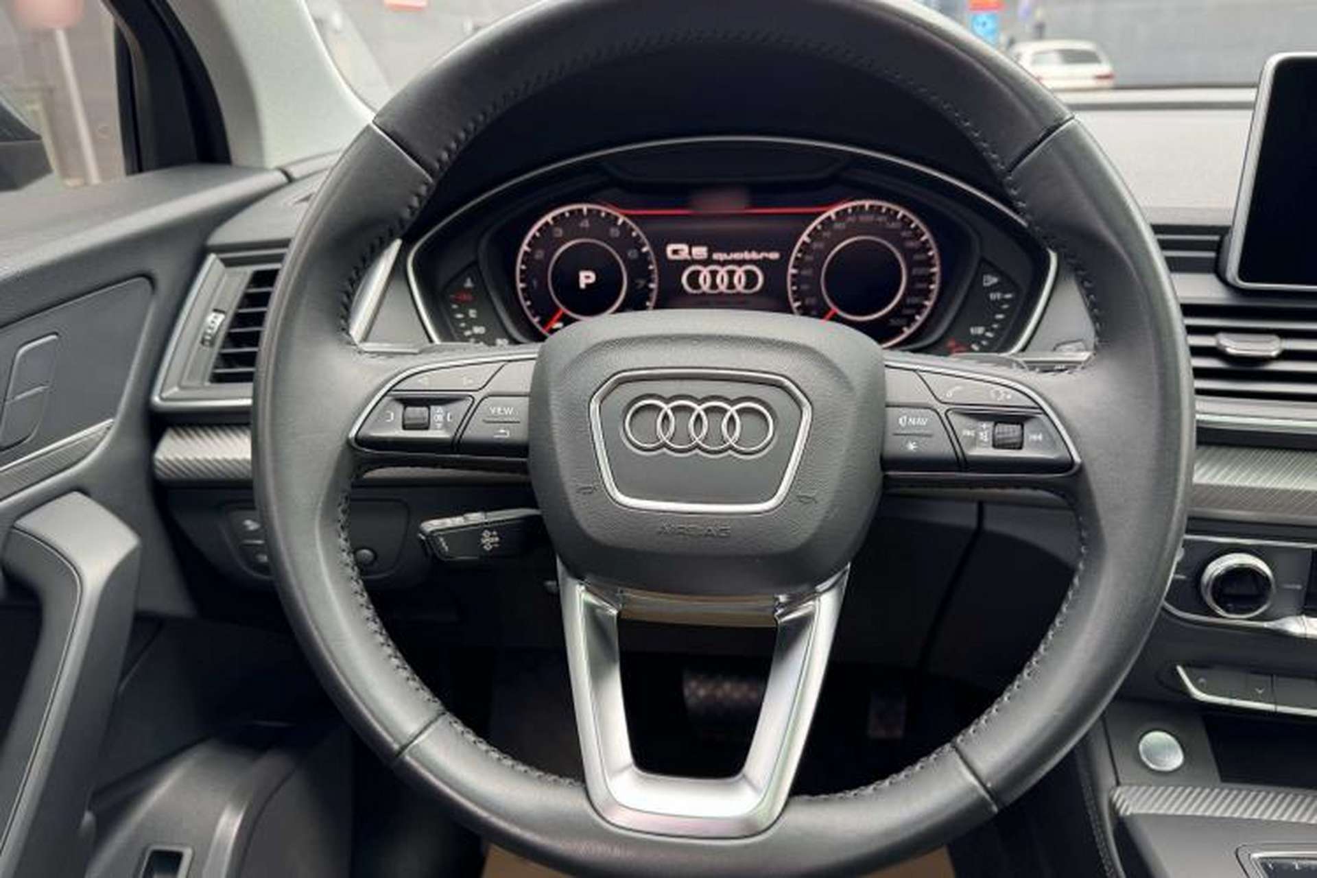 Used Audi Q5L 2018 45 TFSI Prestige Fashion Edition China V Emission Standard Steering Wheel