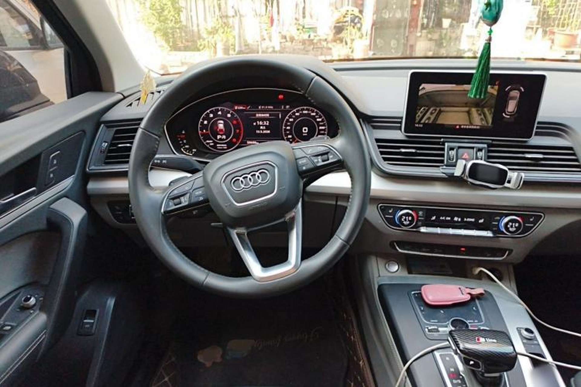 Used Audi Q5L 2018 40 TFSI Prestige Fashion Edition China VI Steering Wheel
