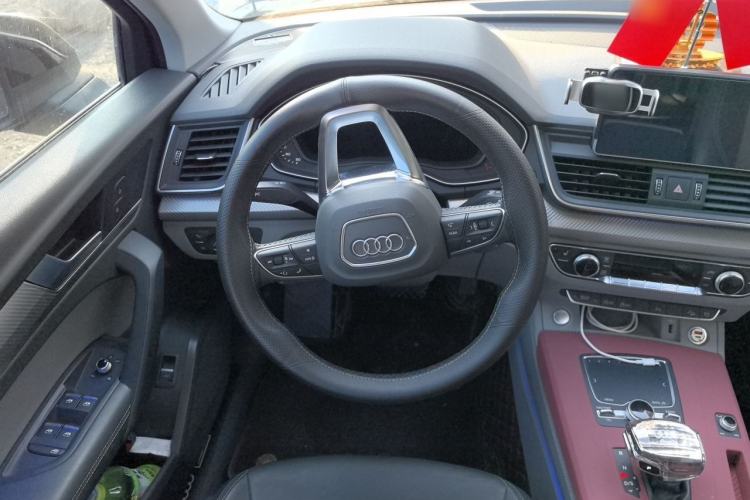 Used Audi Q5L 2018 45 TFSI Prestige Fashion Edition China VI Emission Standard Steering Wheel