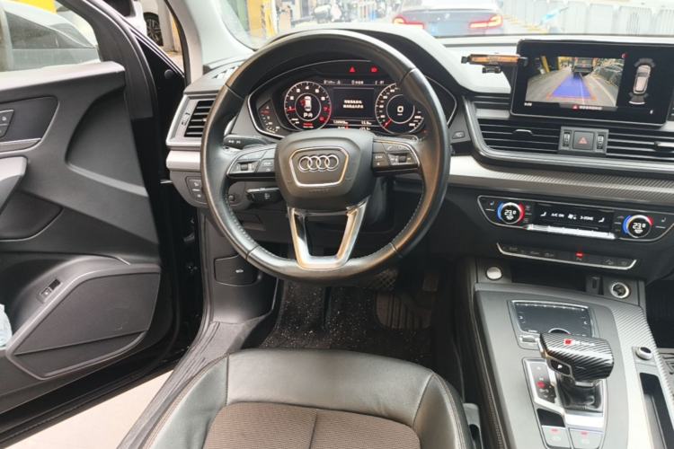 Used Audi Q5L 2018 45 TFSI Prestige Fashion Edition China VI Emission Standard Steering Wheel