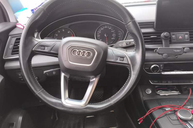 Used Audi Q5L 2018 40 TFSI Prestige Edition China V Steering Wheel