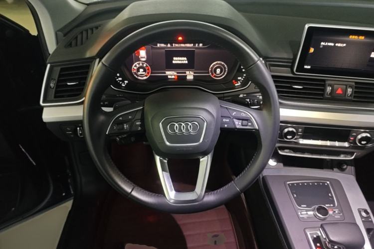 Used Audi Q5L 2018 40 TFSI Prestige Fashion Edition China VI Steering Wheel