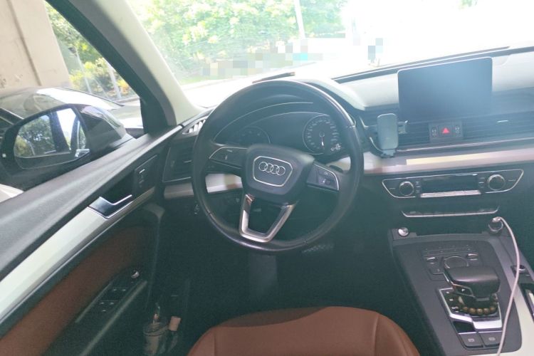 Used Audi Q5L 2018 40 TFSI Prestige Edition China V Steering Wheel