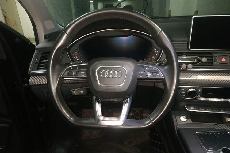 Used Audi Q5L 2018 45 TFSI Prestige Sport China V Steering Wheel