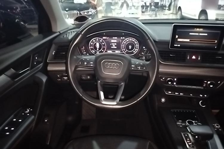 Used Audi Q5L 2018 45 TFSI Prestige Fashion Edition China V Emission Standard Steering Wheel