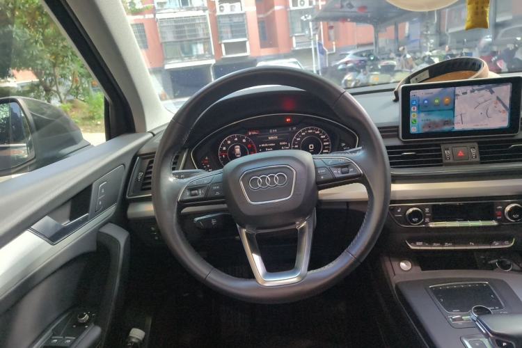 Used Audi Q5L 2018 40 TFSI Prestige Fashion Edition China V Steering Wheel