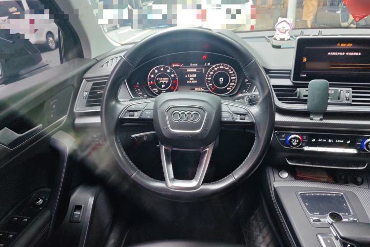 Used Audi Q5L 2018 45 TFSI Prestige Fashion Edition China V Emission Standard Steering Wheel