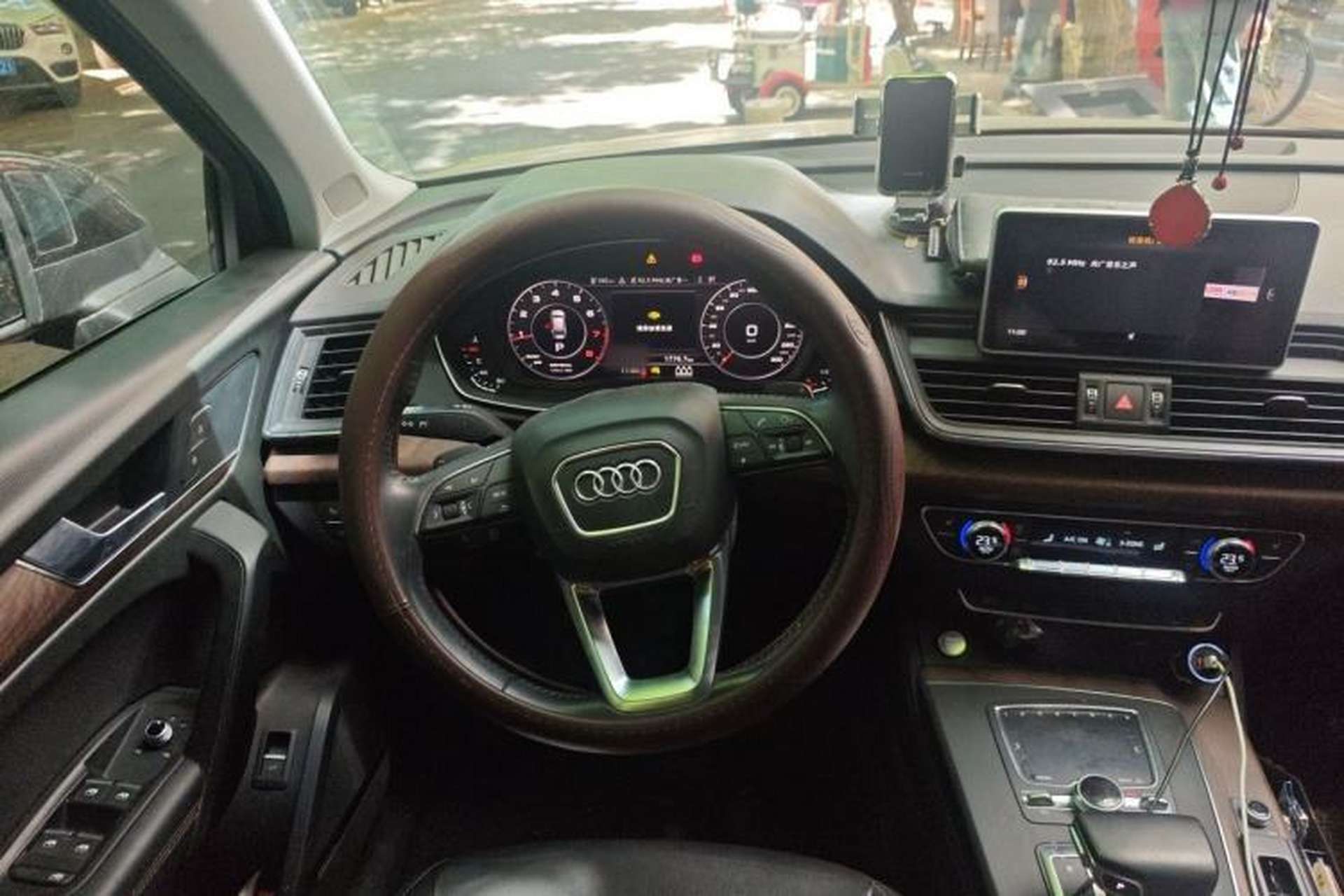 Used Audi Q5L 2018 45 TFSI Prestige Elegant Edition China VI Steering Wheel