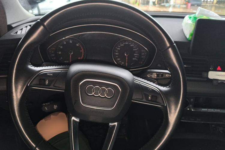 Used Audi Q5L 2018 40 TFSI Prestige Edition China V Steering Wheel