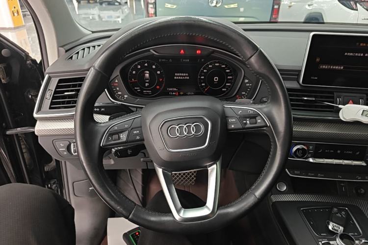 Used Audi Q5L 2018 45 TFSI Prestige Fashion Edition China VI Emission Standard Steering Wheel