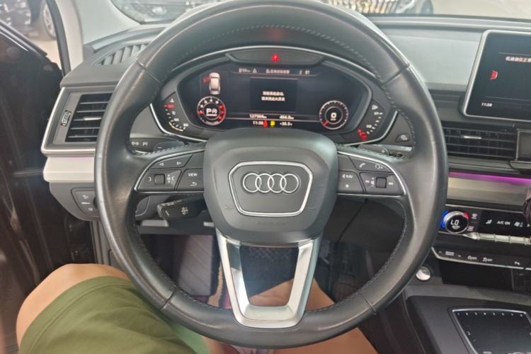 Used Audi Q5L 2018 40 TFSI Prestige Fashion Edition China VI Steering Wheel