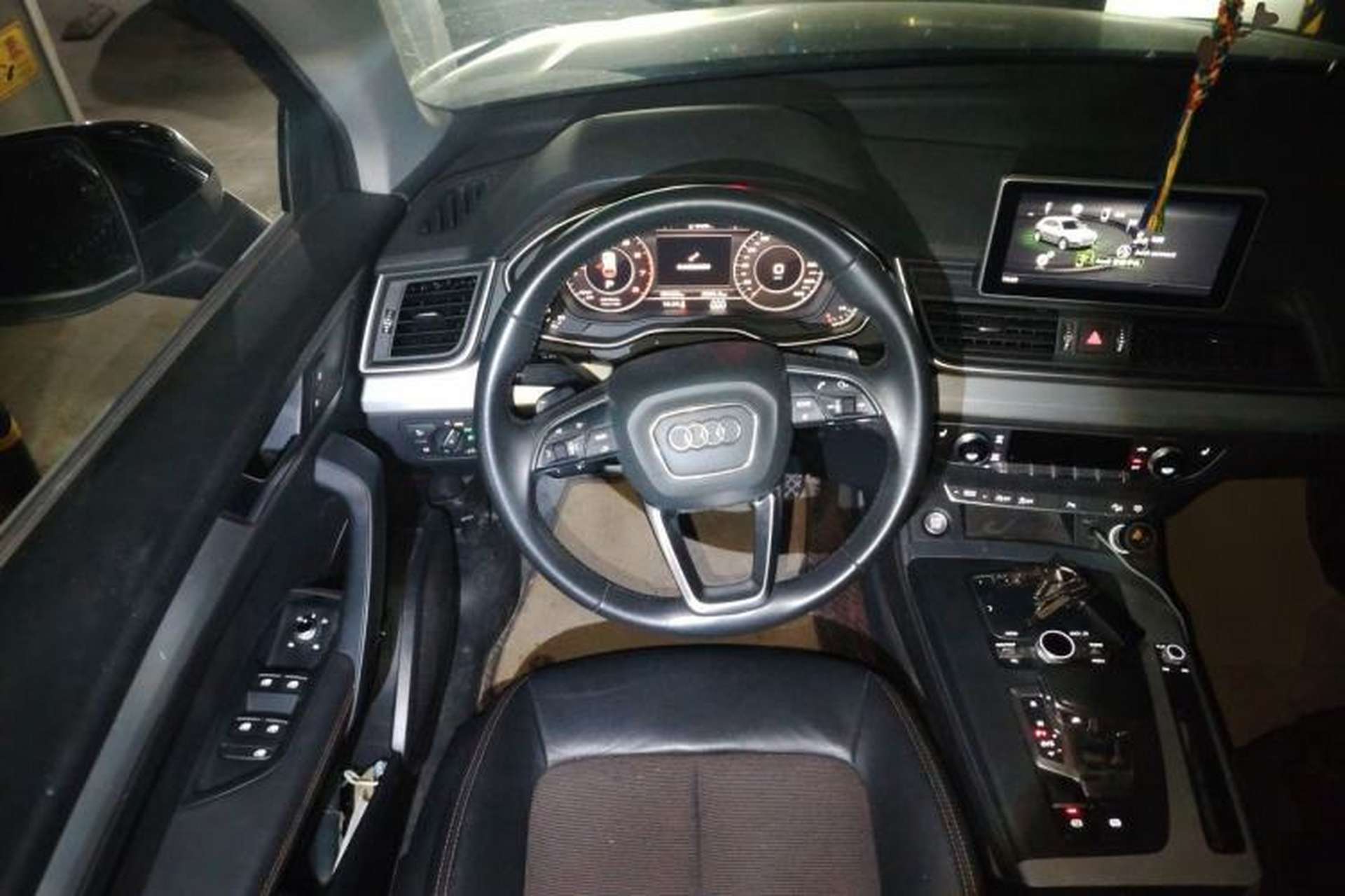 Used Audi Q5L 2018 40 TFSI Prestige Fashion Edition China V Steering Wheel