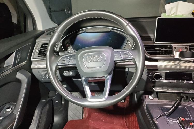 Used Audi Q5L 2018 45 TFSI Prestige Fashion Edition China VI Emission Standard Steering Wheel