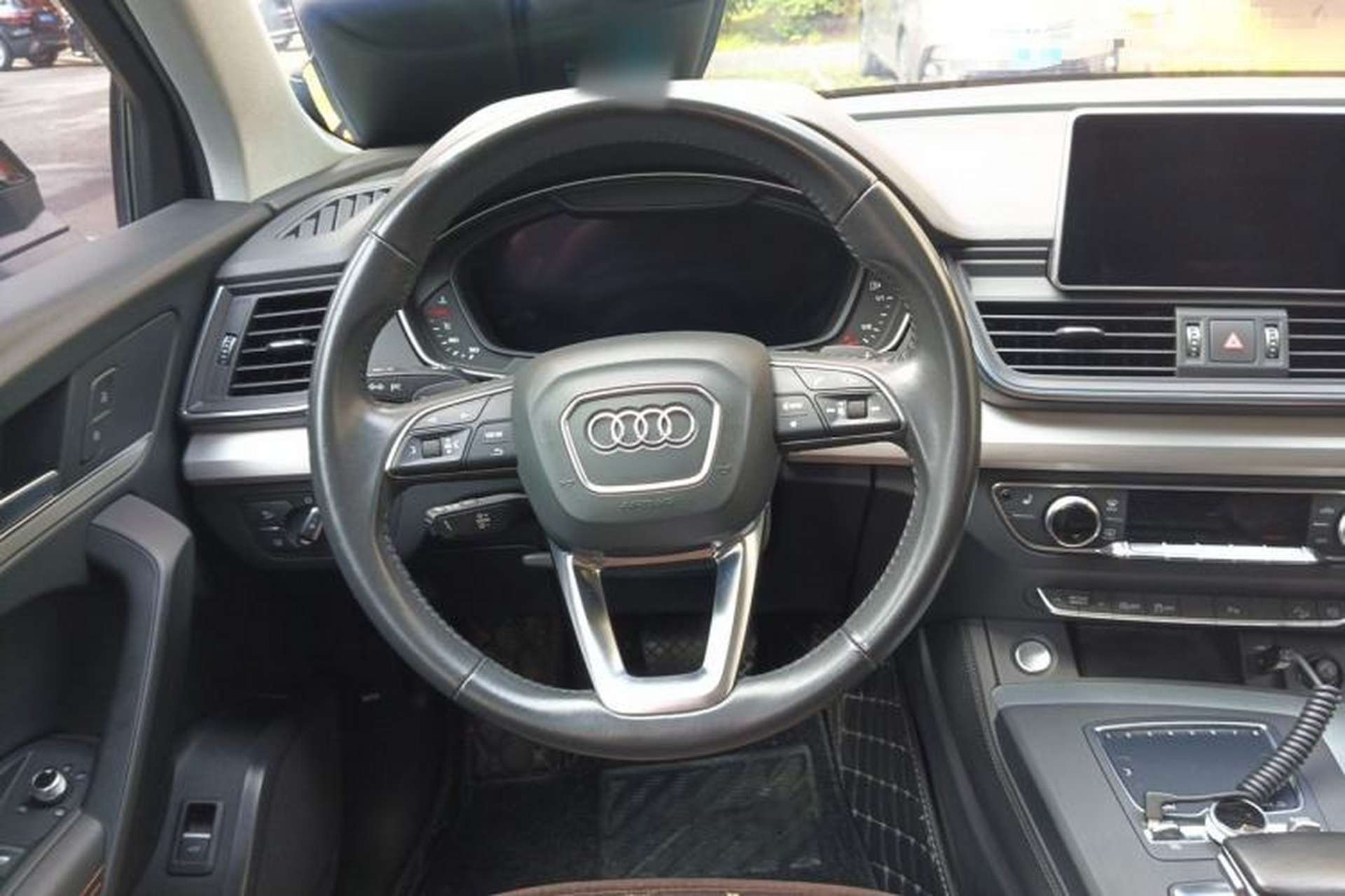 Used Audi Q5L 2018 40 TFSI Prestige Fashion Edition China V Steering Wheel