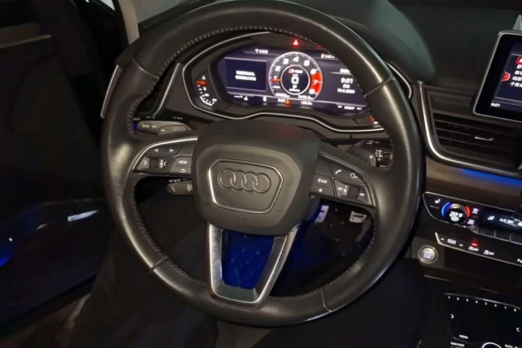 Used Audi Q5L 2018 40 TFSI Prestige Fashion Edition China VI Steering Wheel