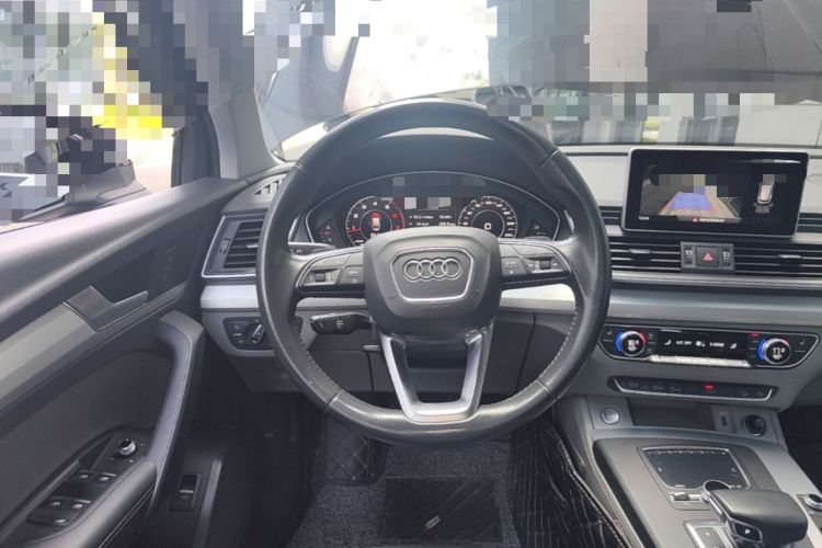 Used Audi Q5L 2018 40 TFSI Prestige Fashion Edition China VI Steering Wheel