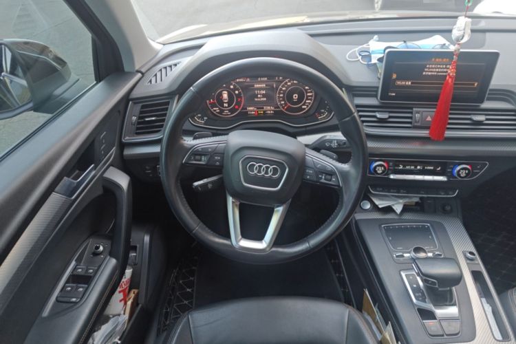 Used Audi Q5L 2018 45 TFSI Prestige Fashion Edition China V Emission Standard Steering Wheel