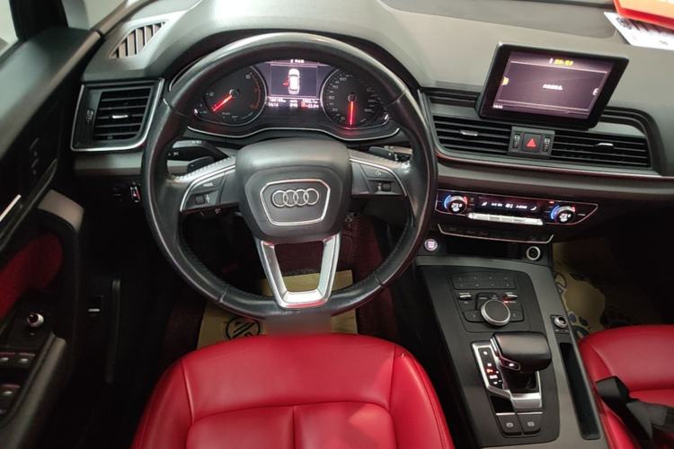 Used Audi Q5L 2018 40 TFSI Prestige Edition China V Steering Wheel