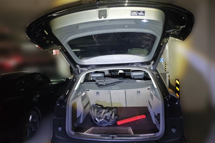 Used Audi Q5L 2018 45 TFSI Prestige Fashion Edition China V Emission Standard Trunk