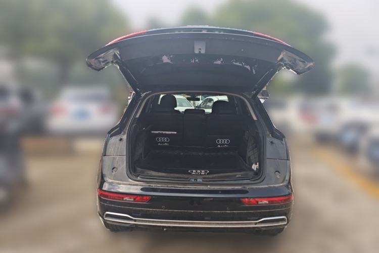 Used Audi Q5L 2018 45 TFSI Prestige Fashion Edition China VI Emission Standard Trunk